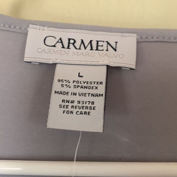 Carmen size large - Picture 3 of 4